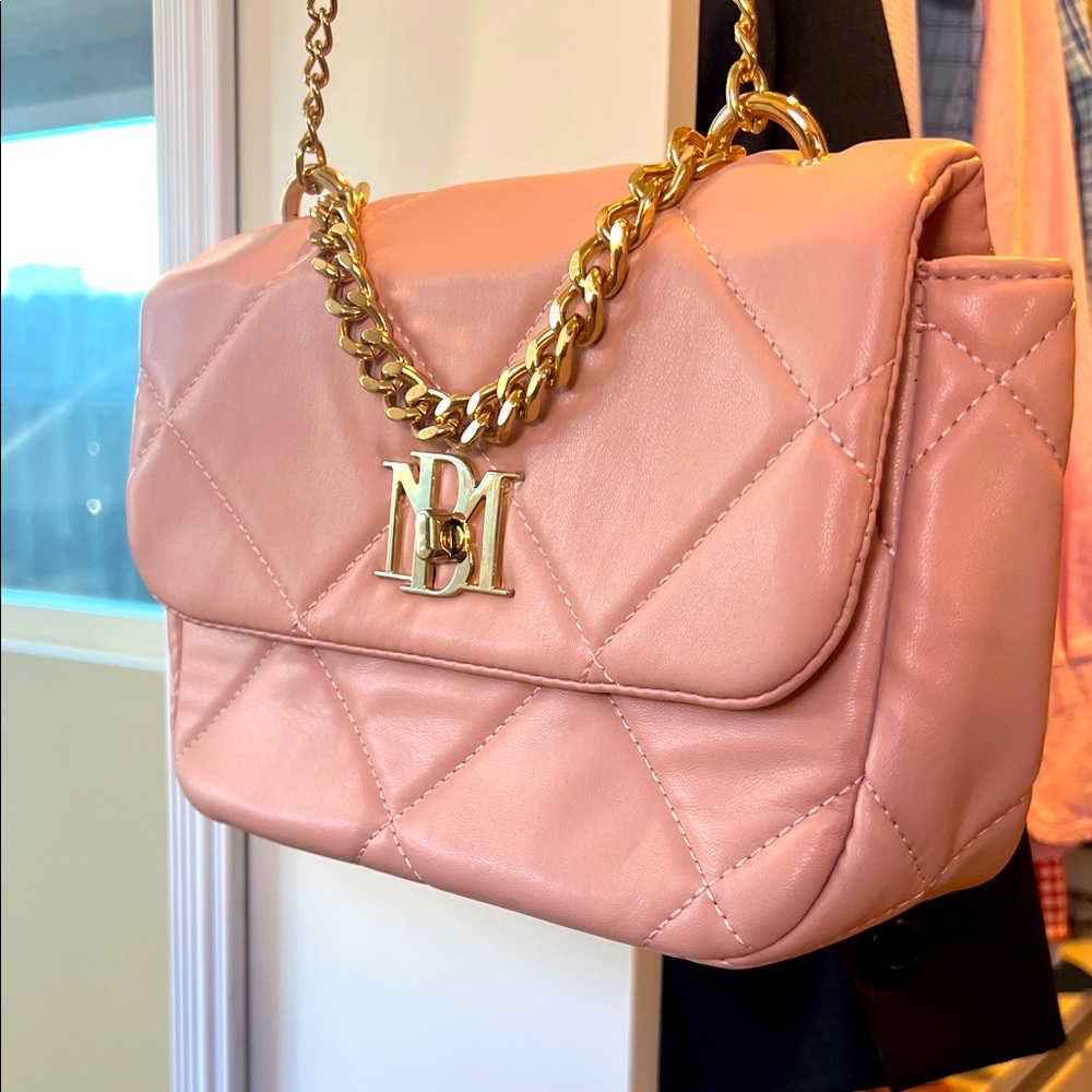 🌸Badgley Mischka blush pink faux leather purse🌸